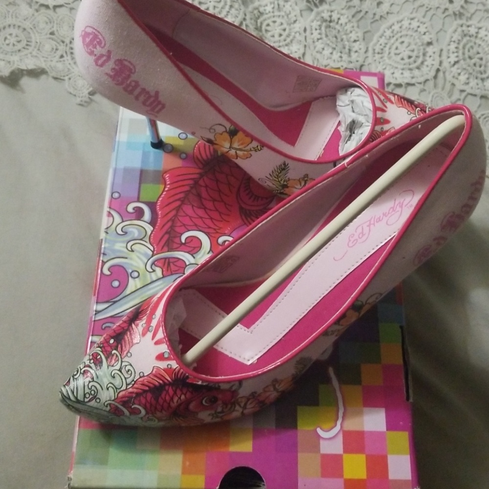 RARE Ed Hardy Pink True to Your Love Heels